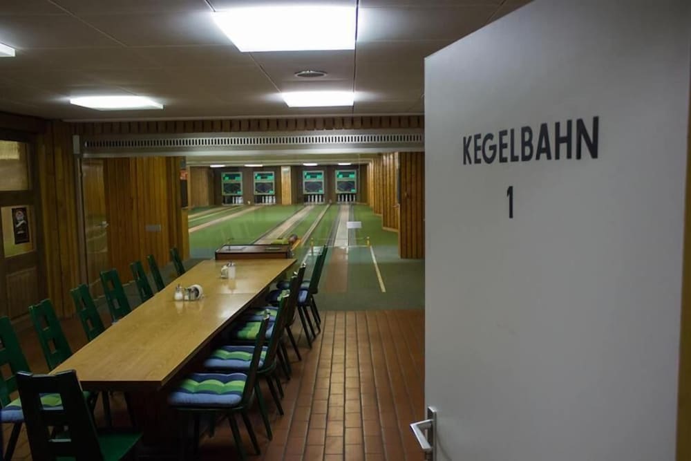 Erbenholz Hotel and Restaurant 26/40