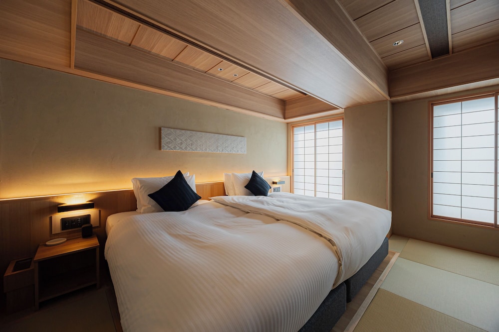 STANDARD, TWIN BEDS