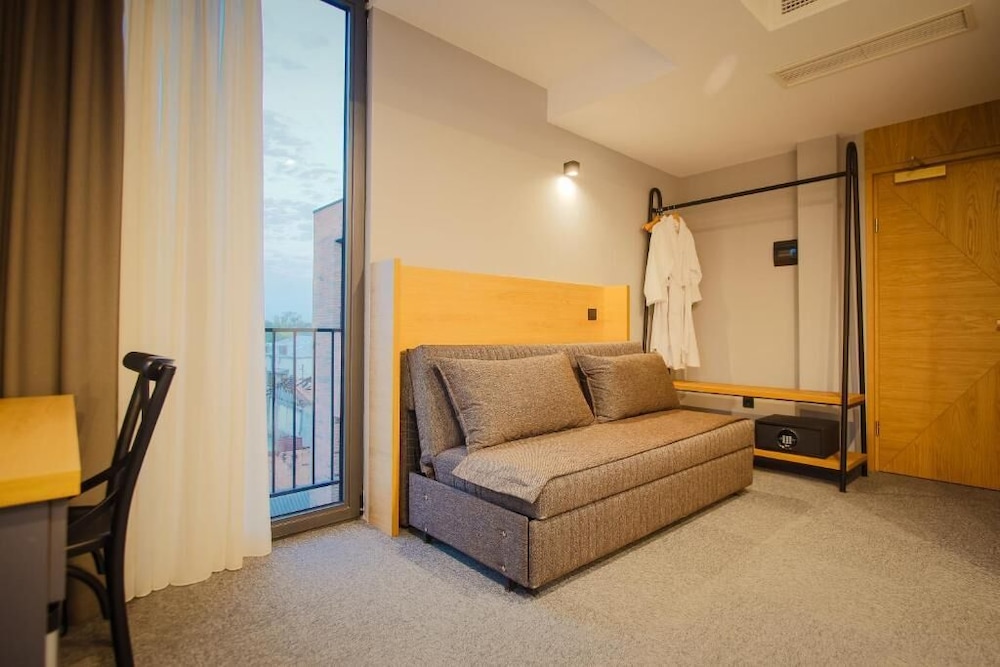 Tuta Hotel 30/50