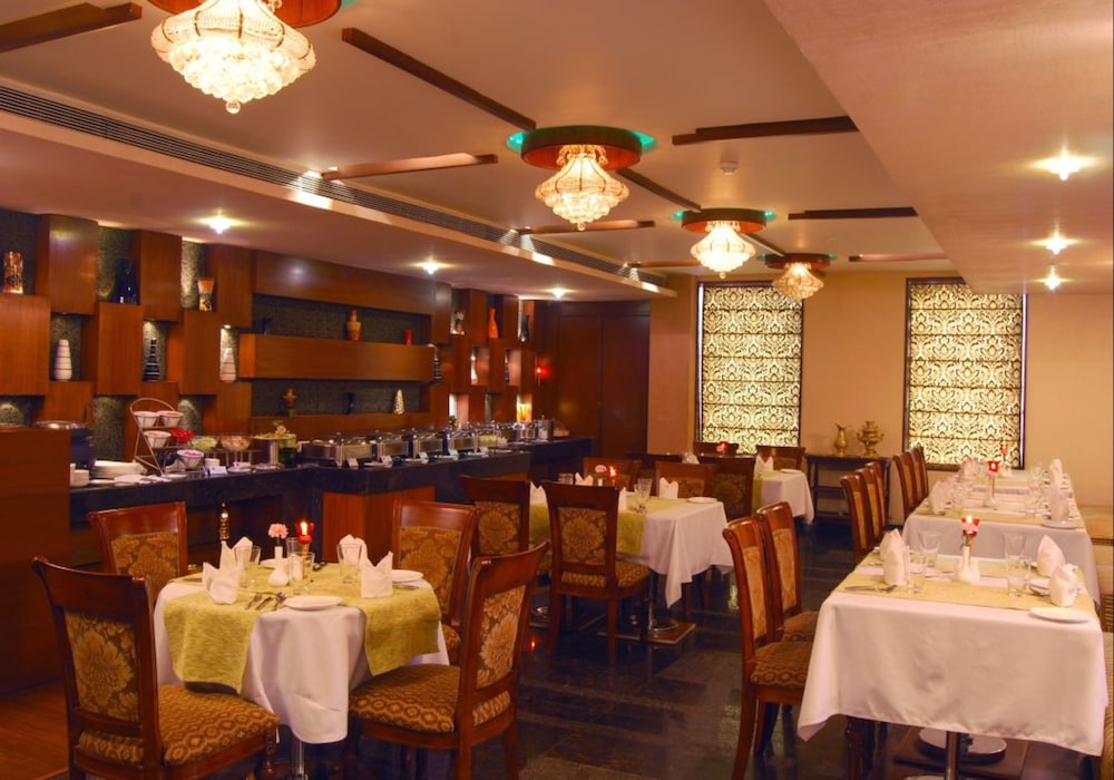 Hk Clarks Inn Amritsar 9/25