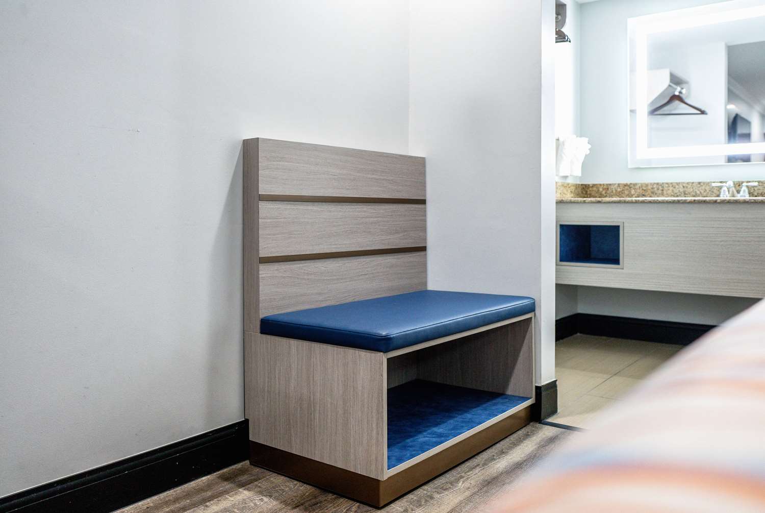 Travelodge Inn & Suites by Wyndham Bell Los Angeles Area 8/52