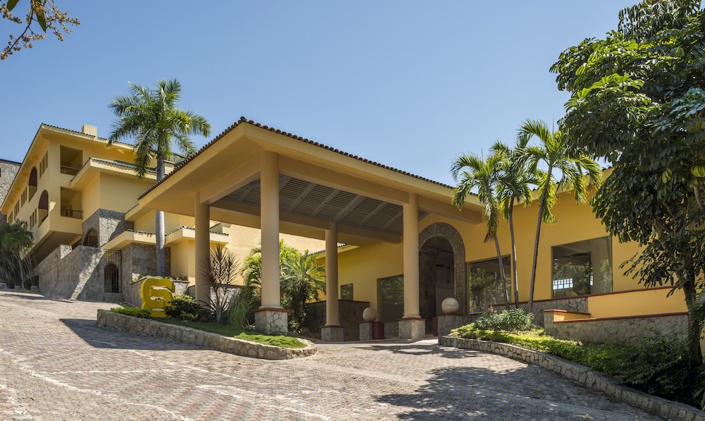 Camino Real Acapulco Diamante 1/50