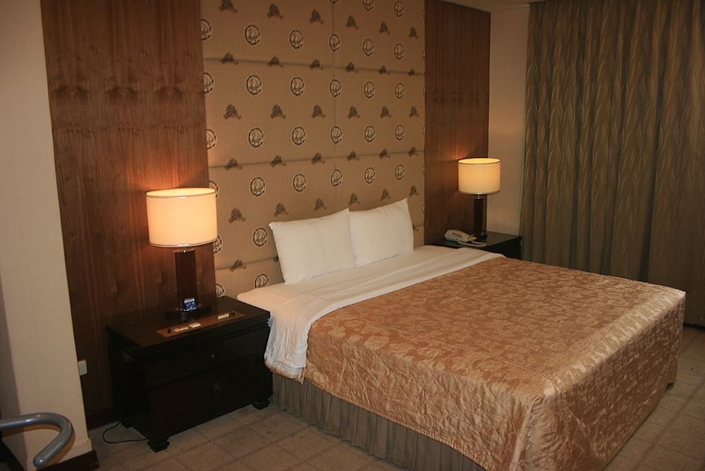 Warm Life Hotel 5/8