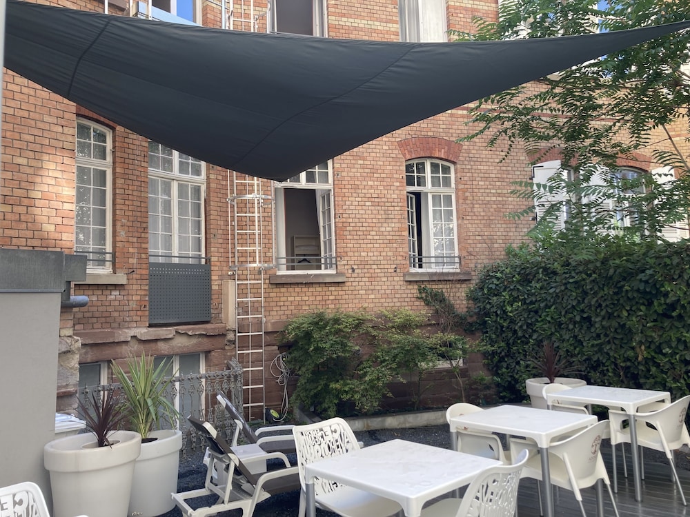 Adonis Hotel Strasbourg 47/50