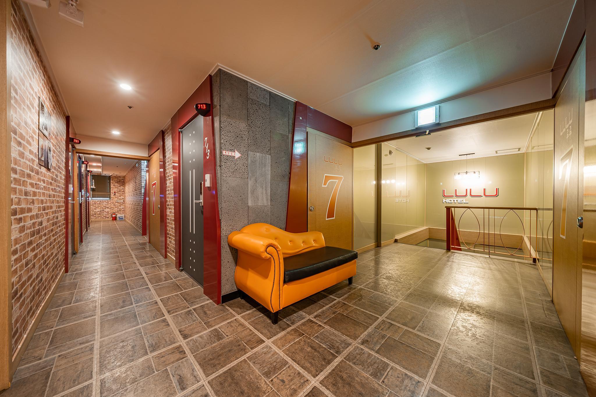 Business Design Hotel LUV 94/98