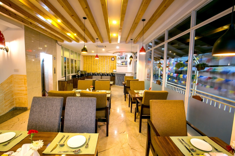 Beautiful Kathmandu Hotel 30/50