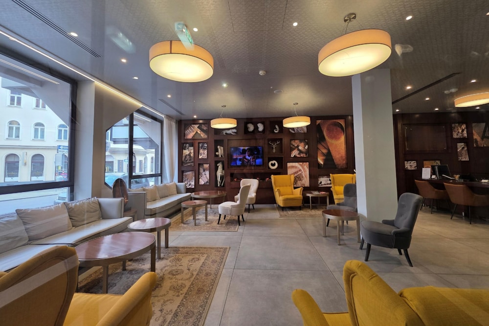 Mercure Hotel Raphael Wien 45/73