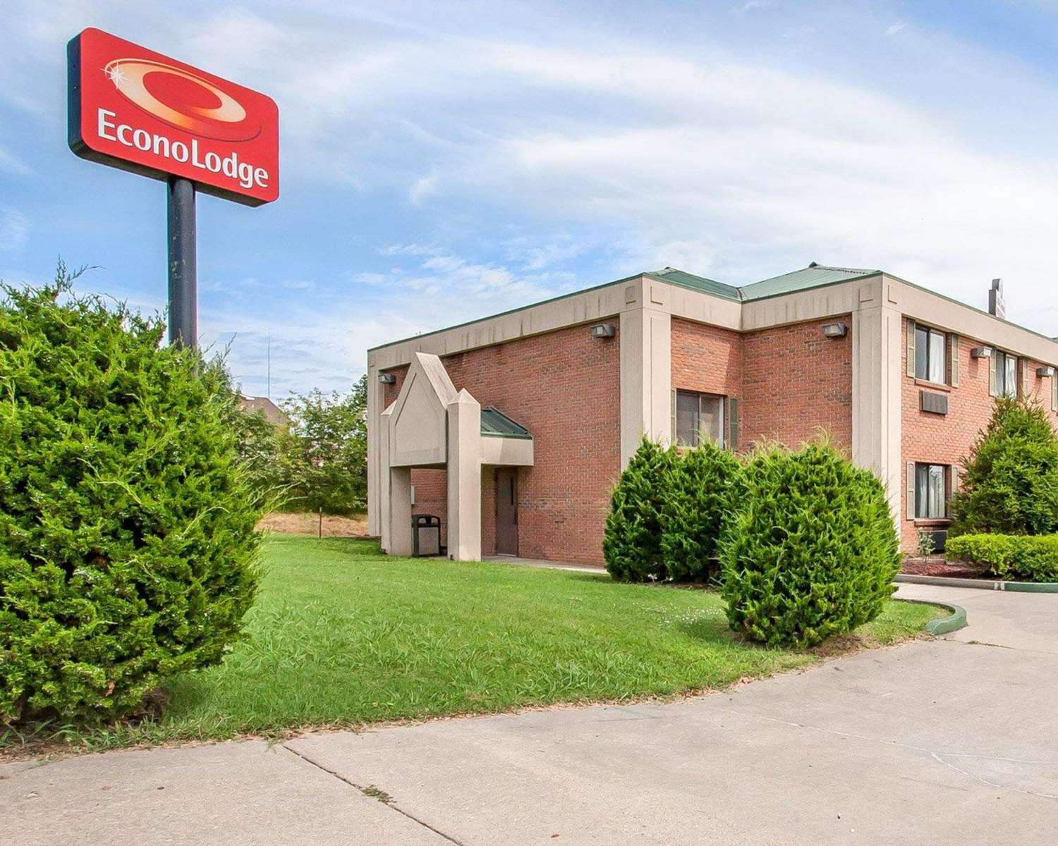 Econo Lodge Dexter MO 26/26