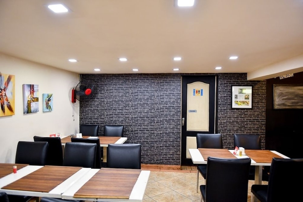 Anjary Hôtel 24/25