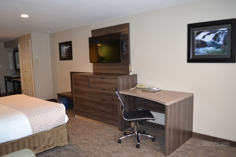 Yosemite Southgate Hotel & Suites 48/59