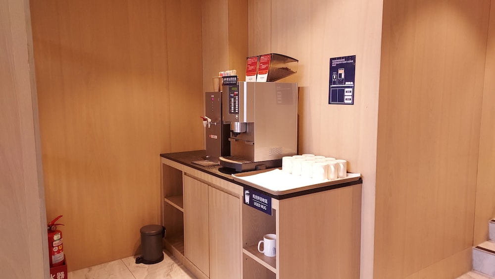 Royal Roi Hotel 6/50