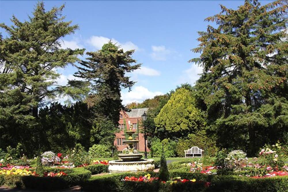 Abbey House Hotel 39/50