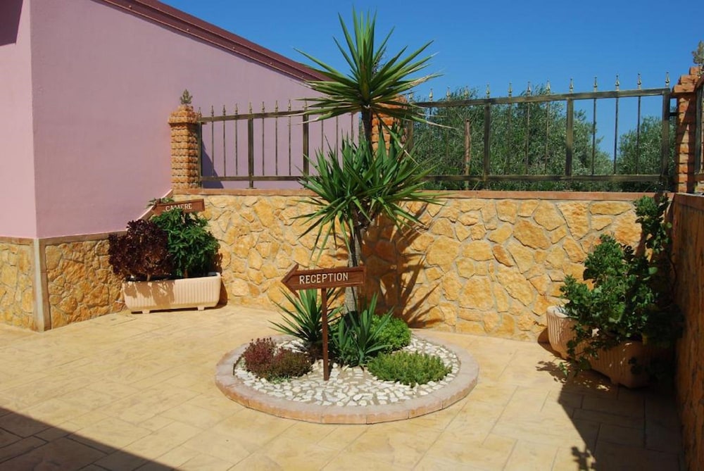 Tenuta Madre Terra 22/25
