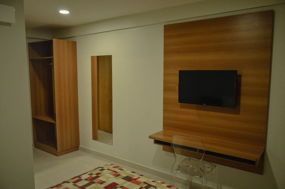 Aquarena Hotel 33/62