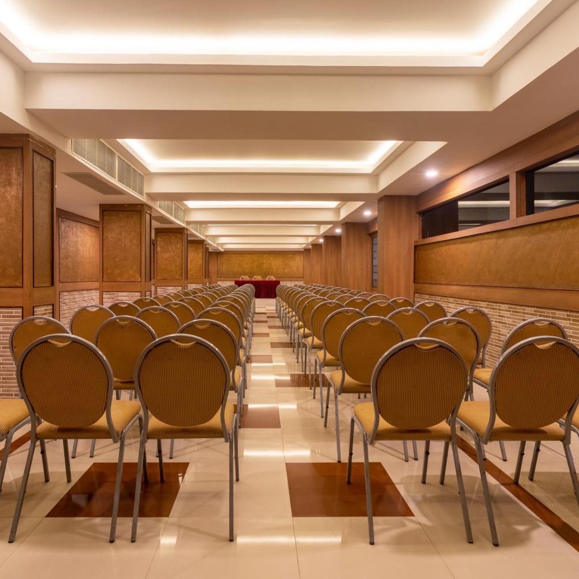 Zip By Spree Hotels Mangala Towers 38/48