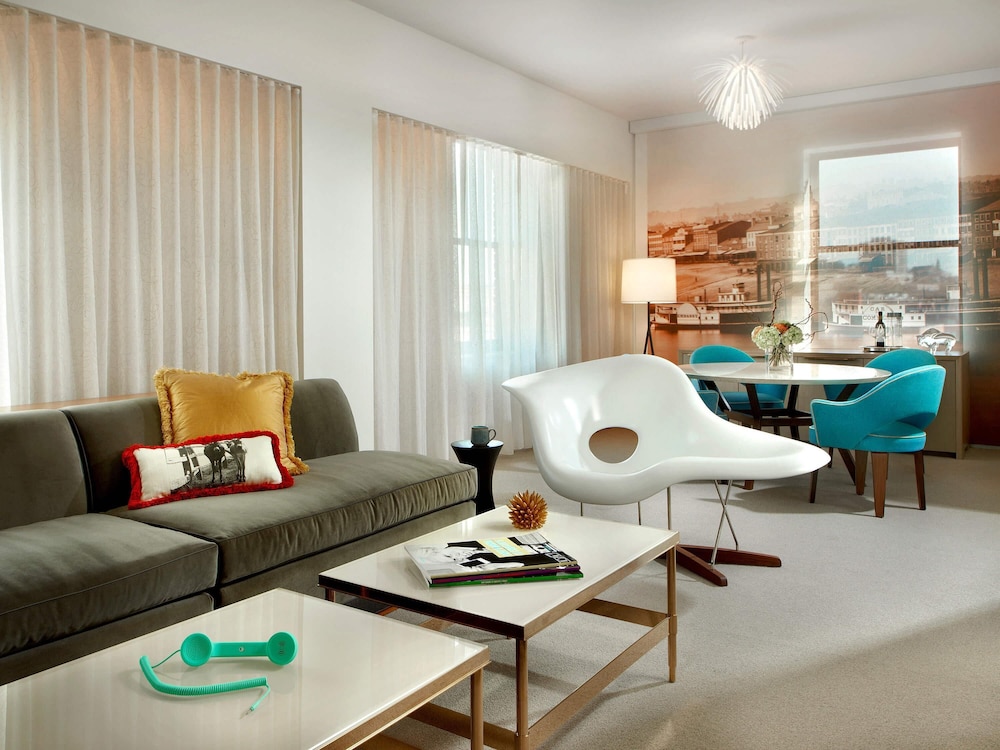 21C Museum Hotel Cincinnati 42/63