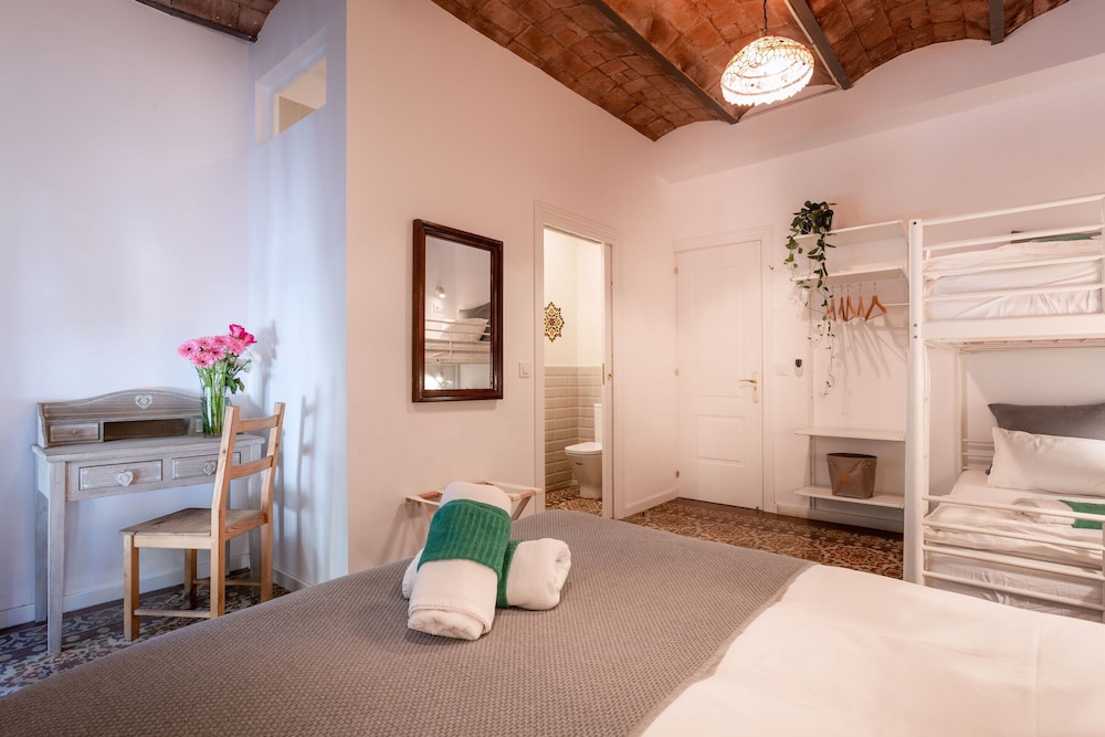 Primavera Hostel 33/70