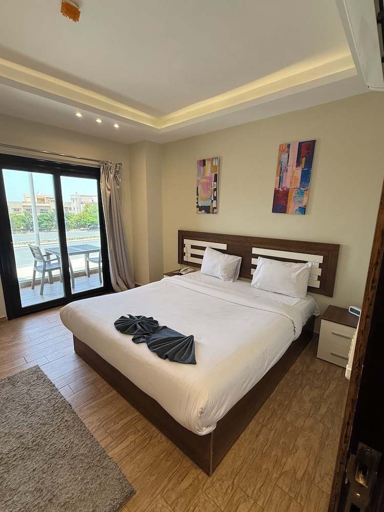 1 Bedroom, City, Studio, Suite, Single Bed, Sofa