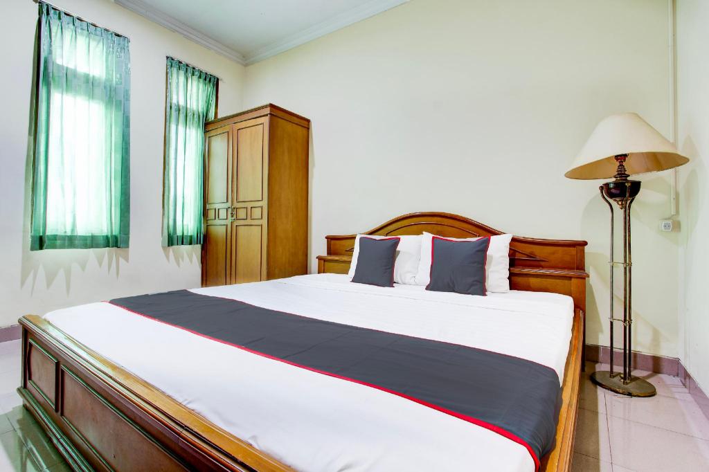 Hotel O Manahan Near Stadium Manahan Solo Formerly Atma Bhakti 30/61
