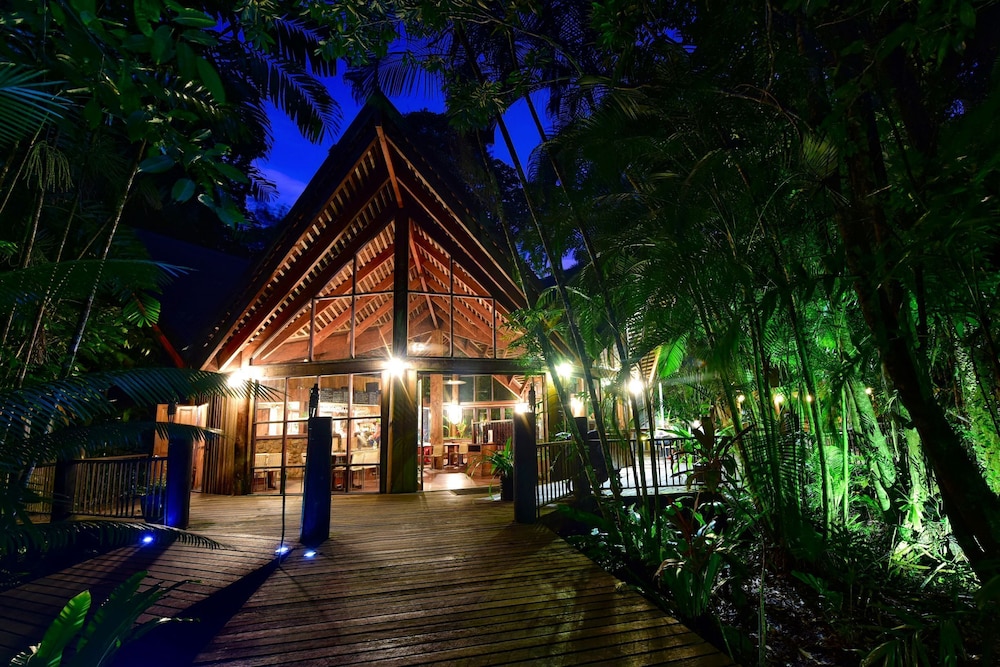 Ferntree Rainforest Lodge 42/46