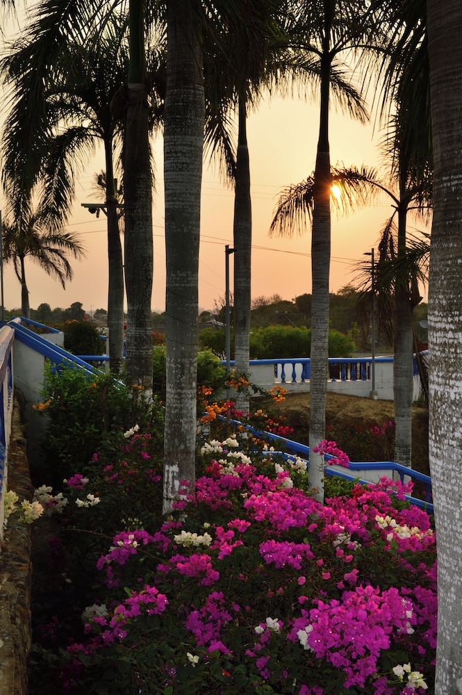 Eco Hotel Summer Usiacuri 39/47