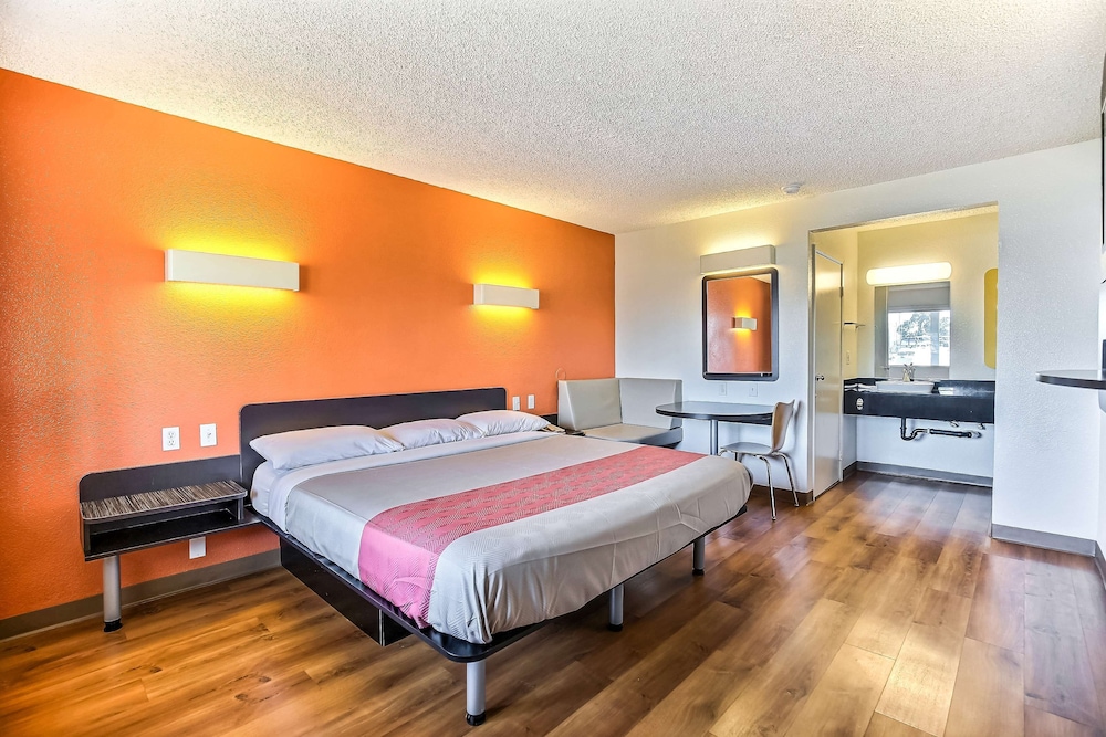 Motel6 Oakland, CA - Embarcadero 21/48