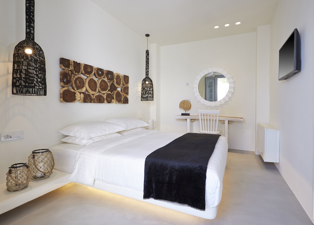 Eolia Kamari Villa 6/34