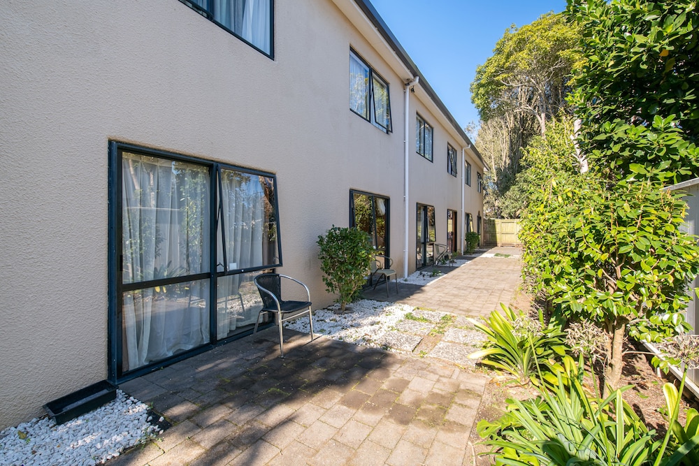 AUCKLAND NEWMARKET MOTEL 35/44