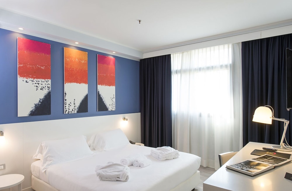 Neo Hotel 18/75