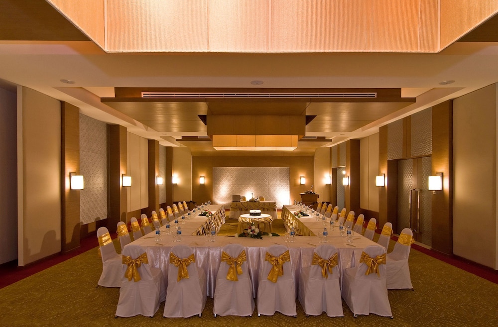 Peach Blossom Resort 27/50