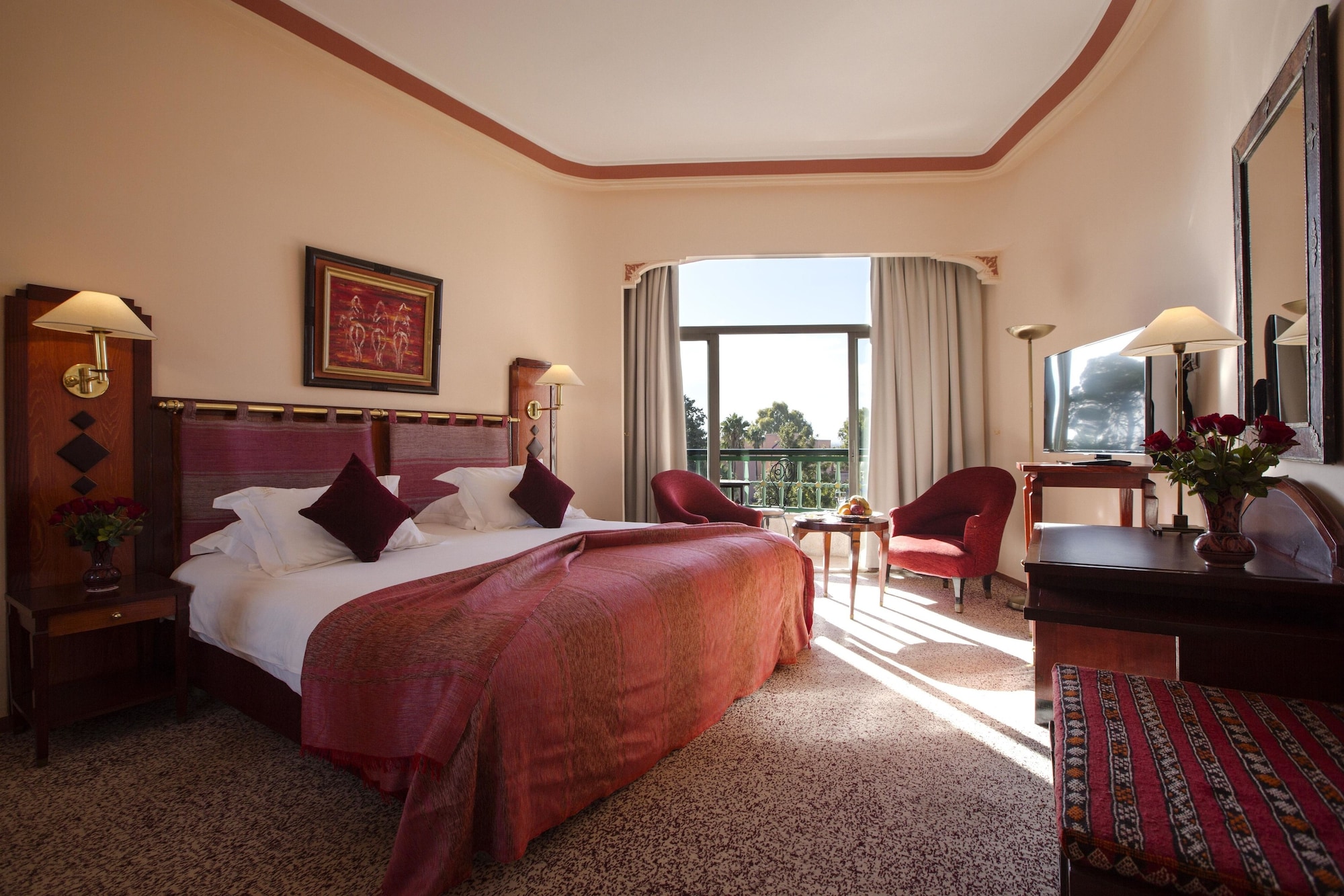 STANDARD, DOUBLE BED, CITY VIEW