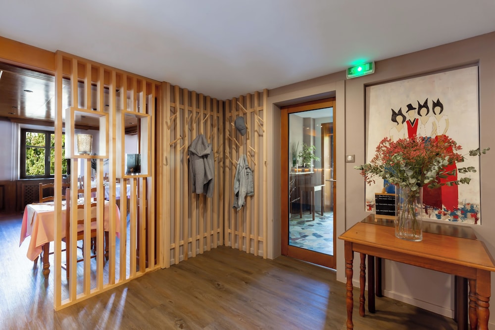 Hotel Au Lion Rouge 32/50
