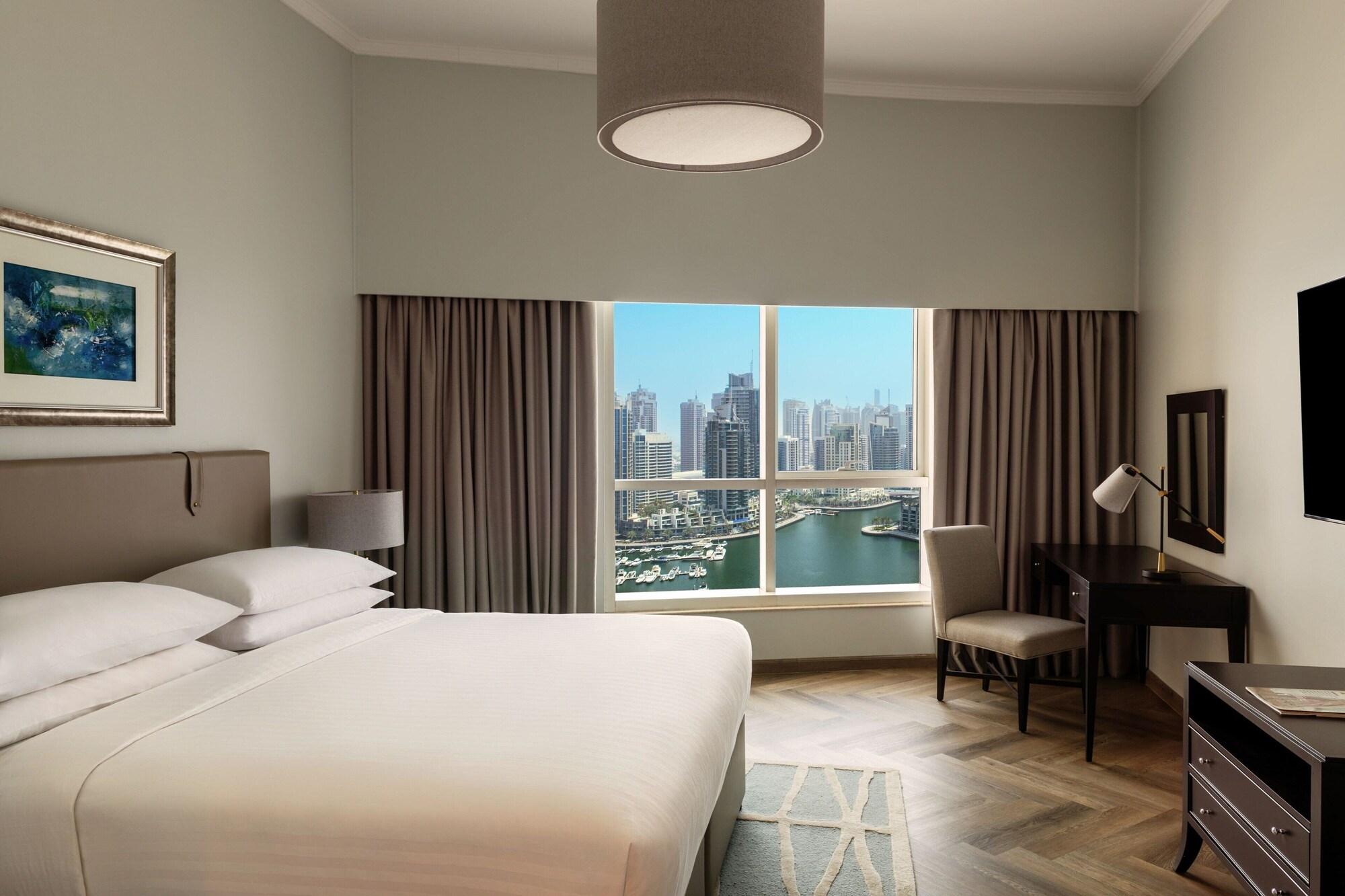 3 Bedrooms, Suite, Balcony, Smoking