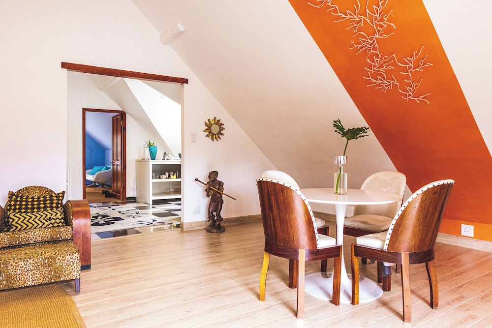 Rothman Manor Guest House 27/50
