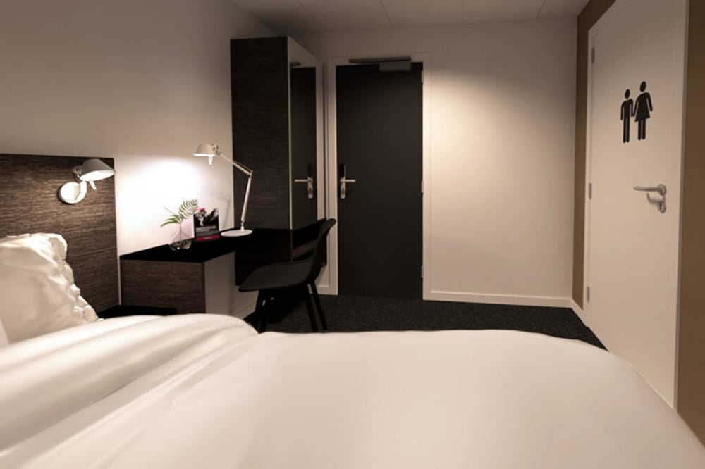 Clarion Hotel Sense 3/48