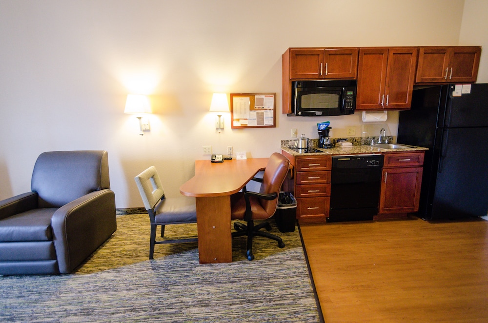 Candlewood Suites Temple 41/53