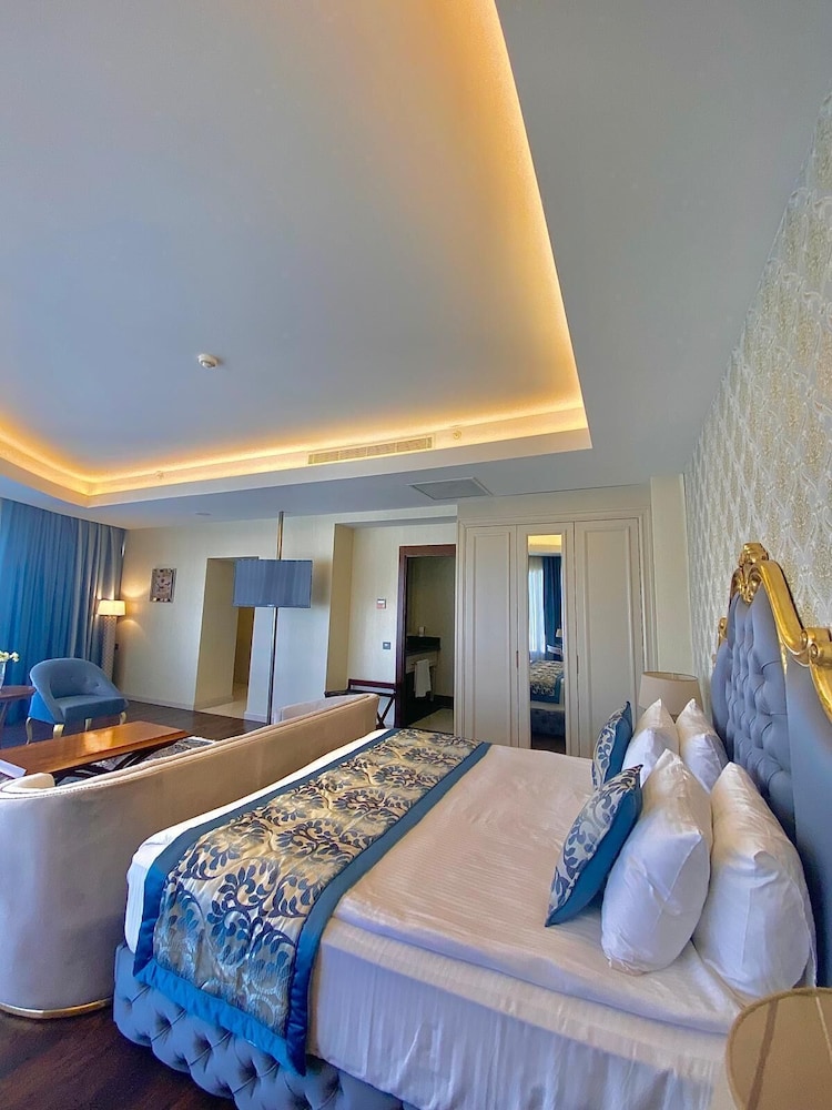 Morrian Hotel 18/50