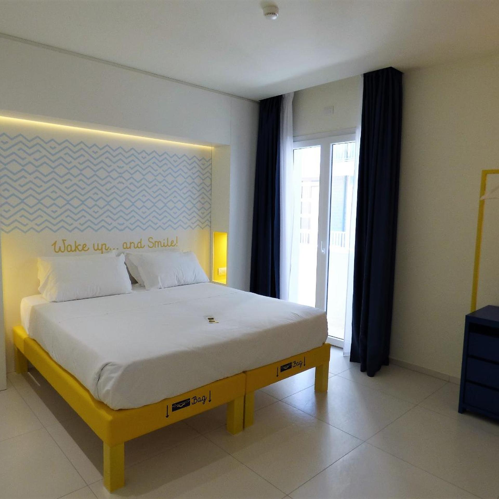 Room, Double Bed, Lateral Side Sea View, Balcony، HOTELTREVI 4/10
