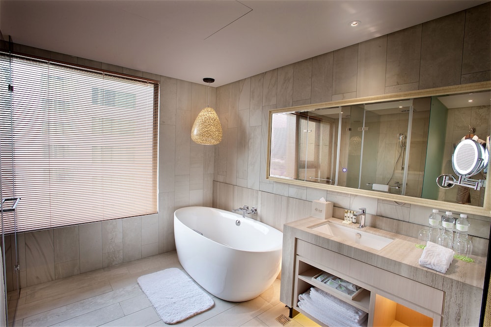 ARTREE HOTEL 30/65