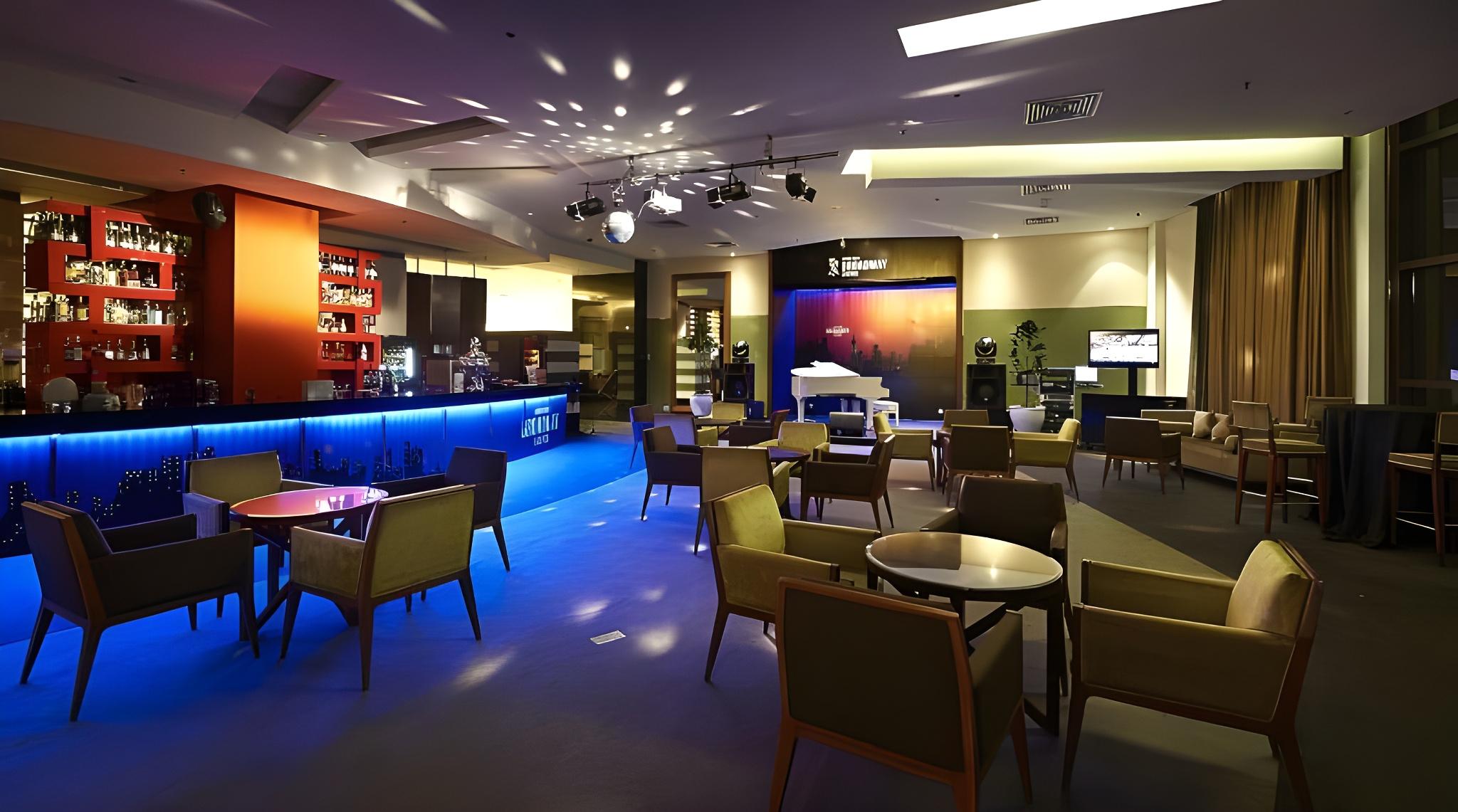 KL Service Suite at Times Square 43/59