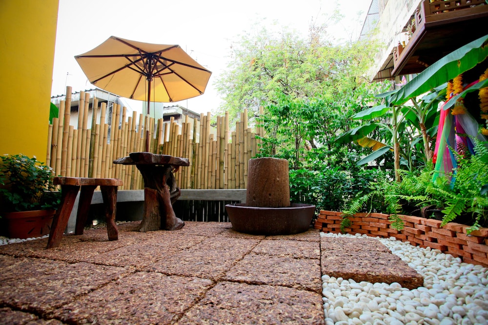Nappark Hostel 51/55