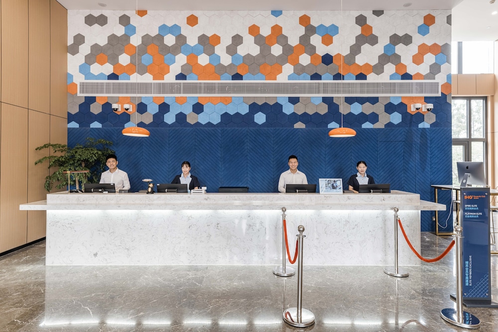 Lobby at Holiday Inn Express Shanghai Pudong Chuansha, SHANGHAI