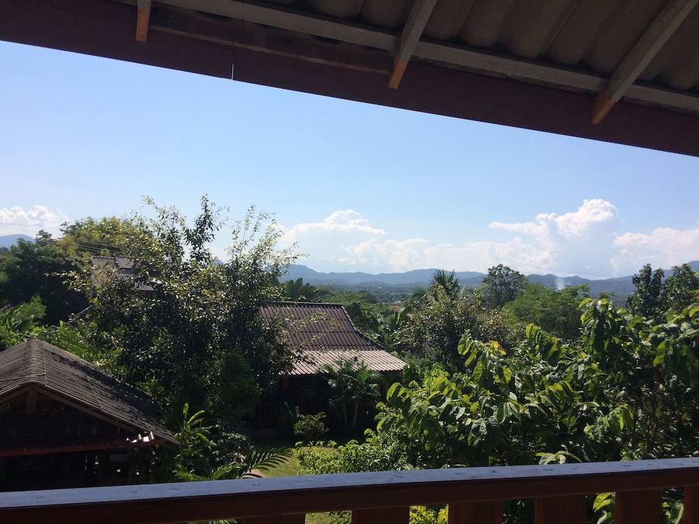Pai Porpeang Guesthouse 44/50