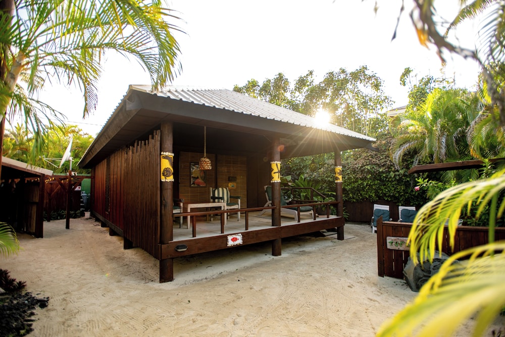 Rarotonga Beach Bungalows 37/50