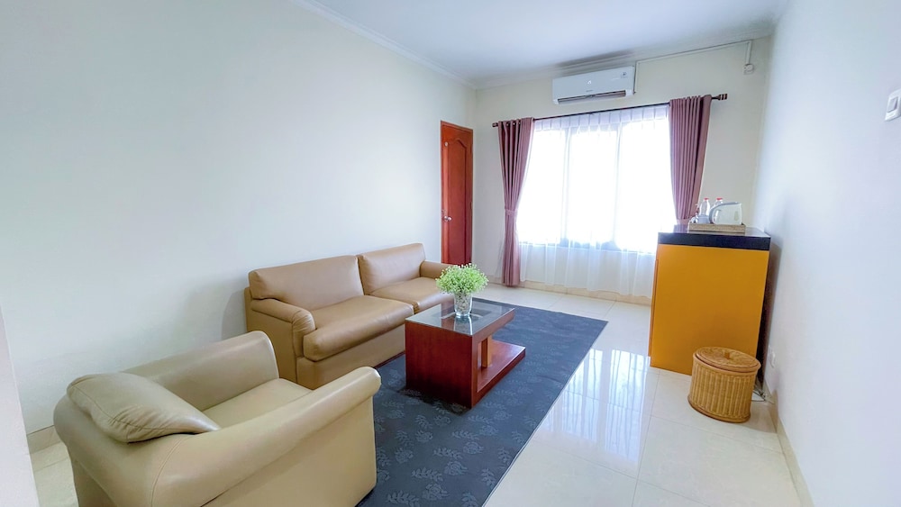 Hotel Baron Indah 26/32