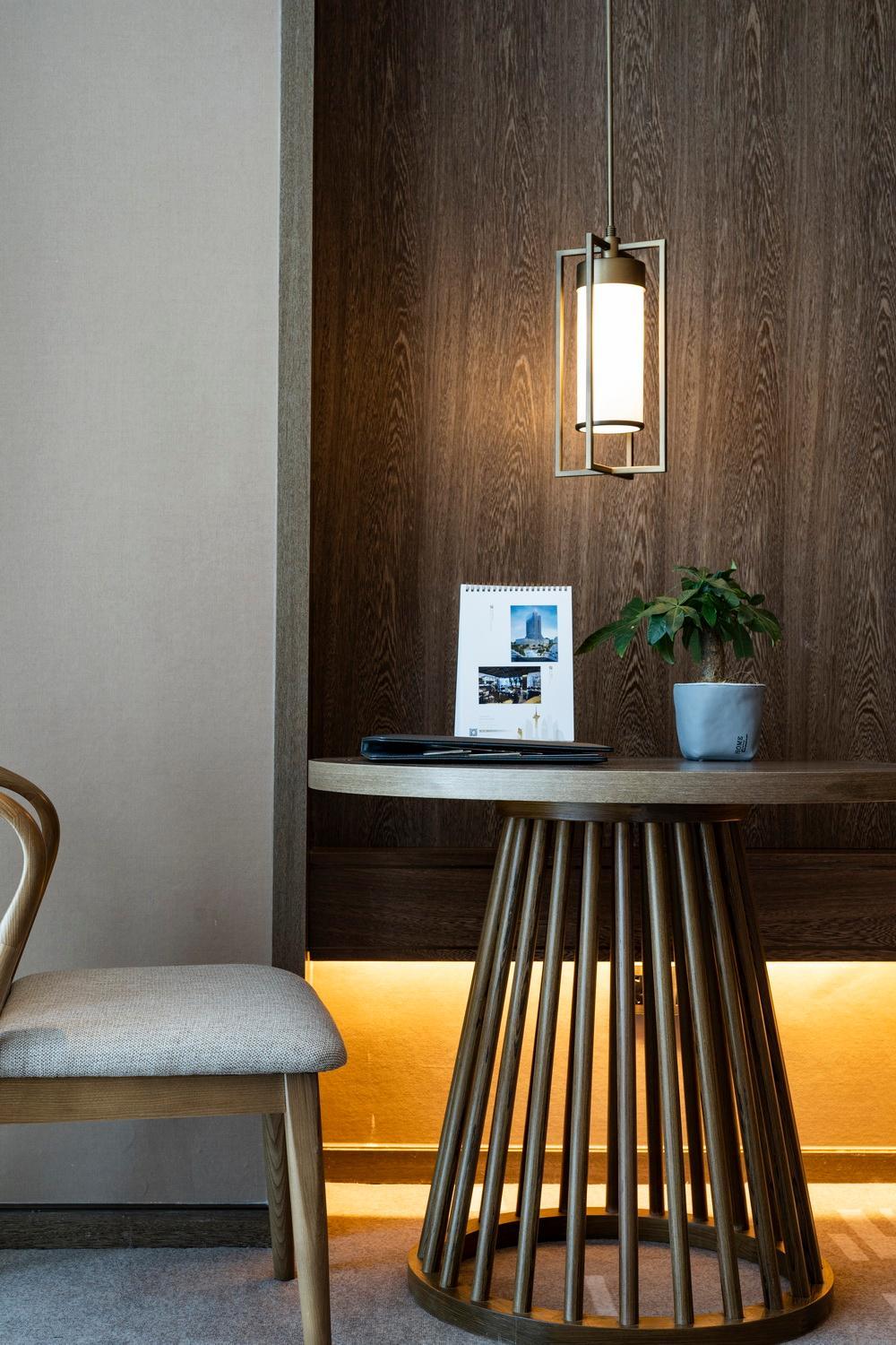Jinling Hotel 10/65