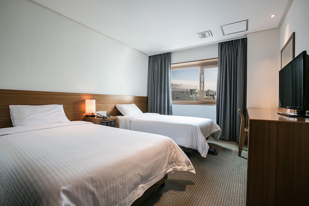 Busan Tourist Hotel 17/60