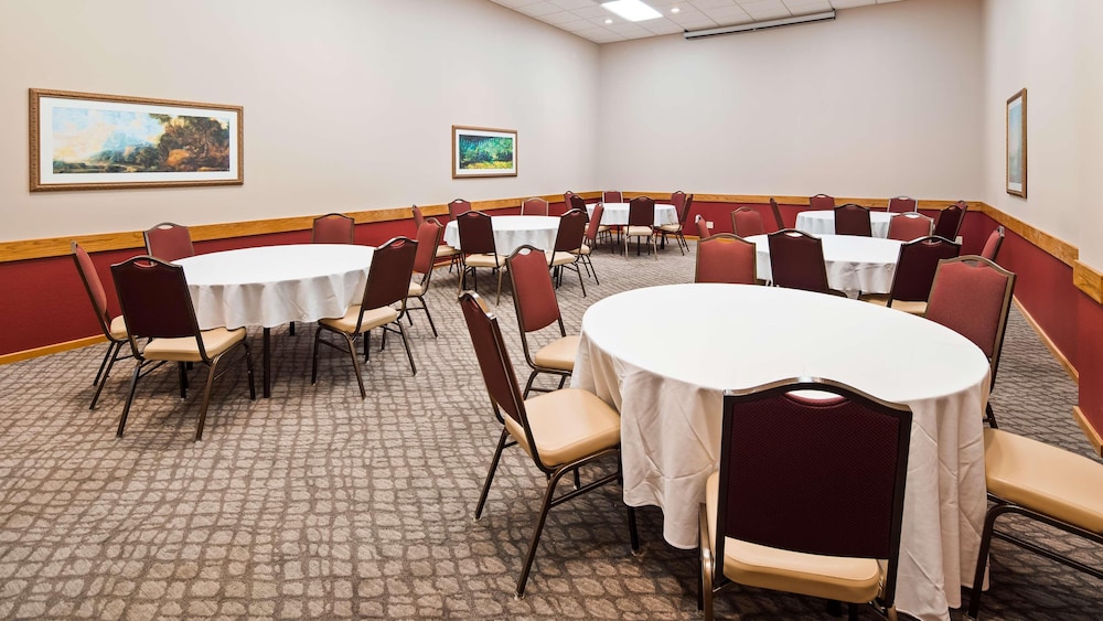 Osage Creek Lodge 28/33