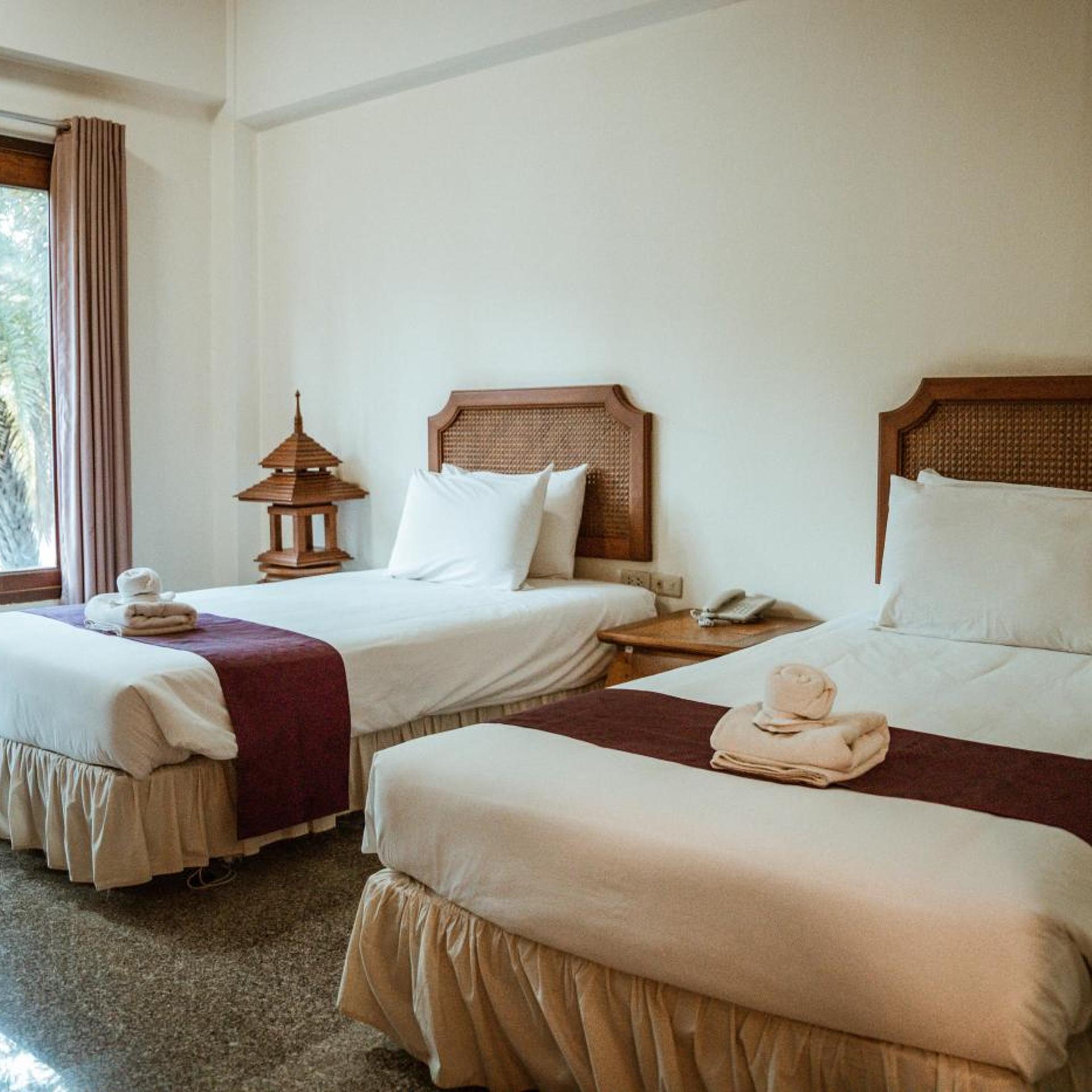 Room, Twin Beds