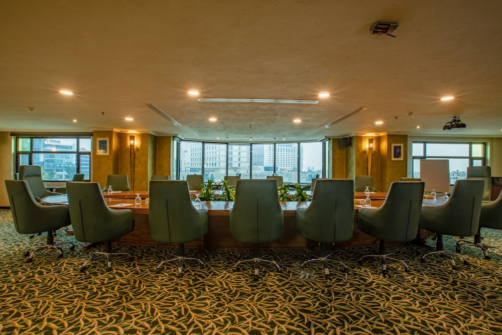 Bristol Hotel Amman 44/50